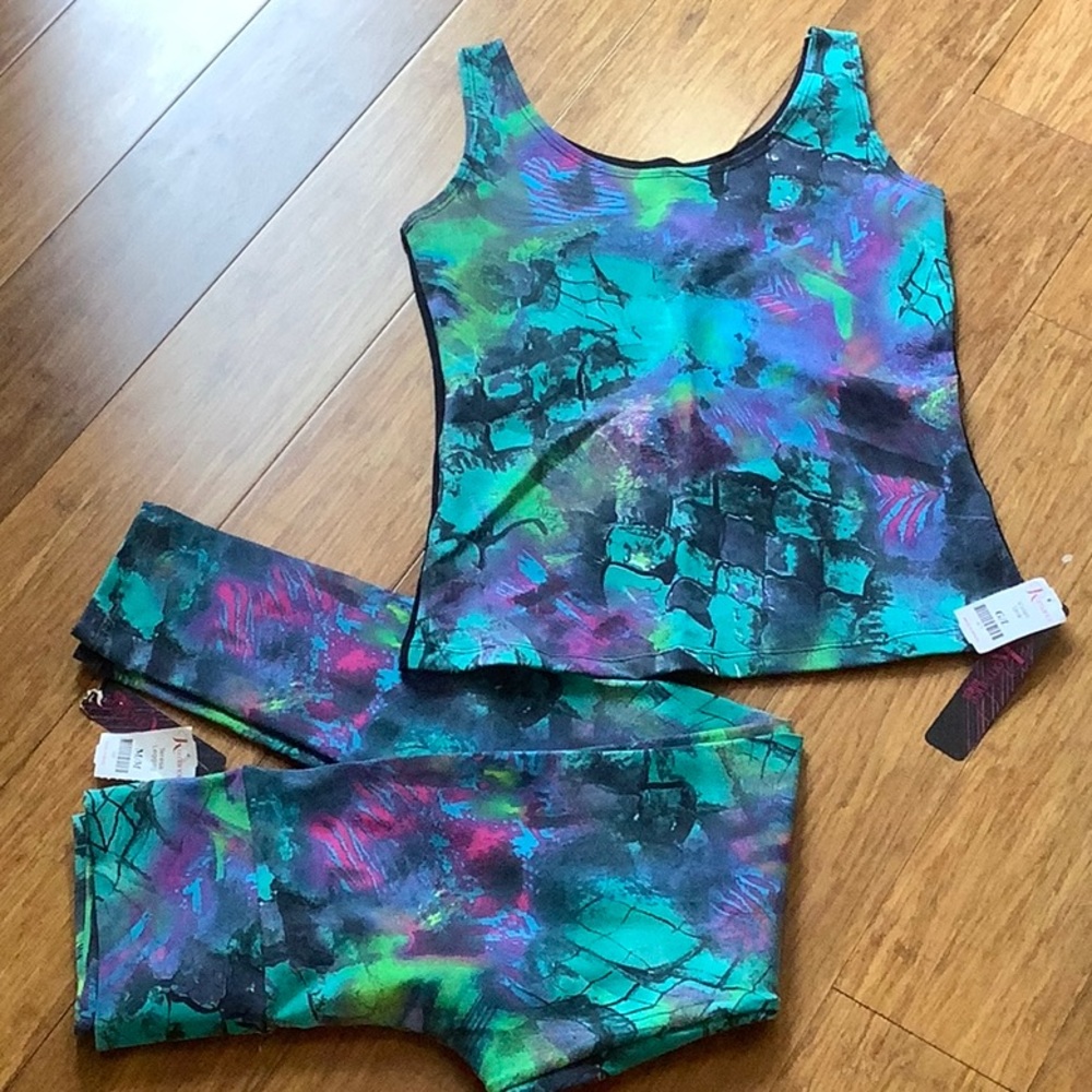 Romance Fitness Tank Top and Leggings